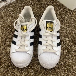 Adidas Superstar Sneakers
